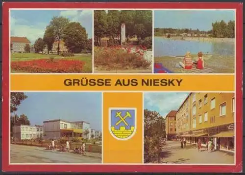 Niesky, Zinzendorfplatz, Denkmal, Kinderkrippe, Straße der Befreiung, Wappen - 411951