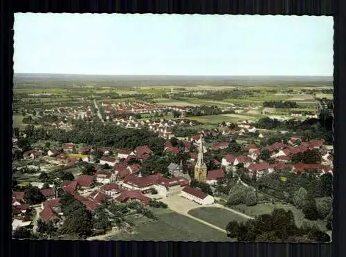 Großburgwedel, Blick auf den Ort, Luftbild - 417657