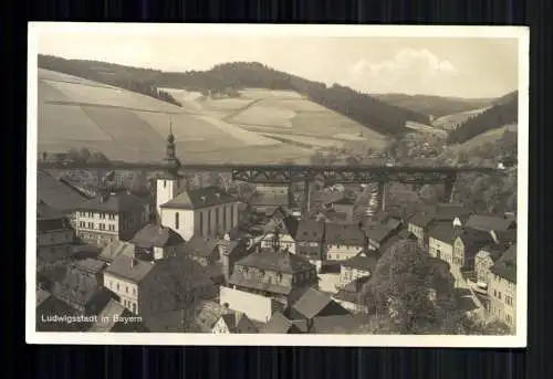 Ludwigsstadt/Bayern, Teilansicht, Kirche, Bahnlinie - 419338