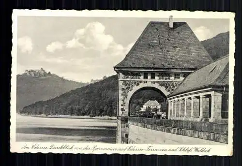 Waldeck, Durchblick von der Sperrmauer auf Edersee-Terrassen u. Schloß - 419127