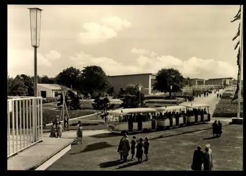 Erfurt, Ausstellungsgelände der iga, Blick von der Rendevousbrücke - 420642