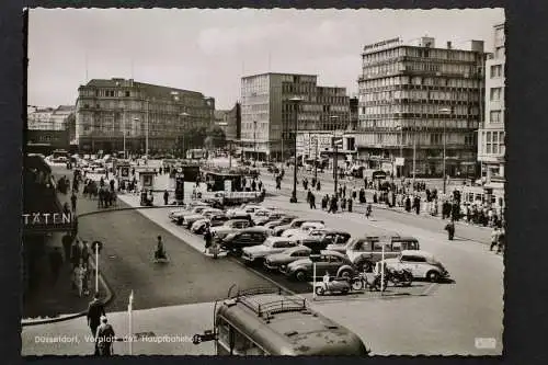 Düsseldorf, Vorplatz des Hauptbahnhofs - 423449