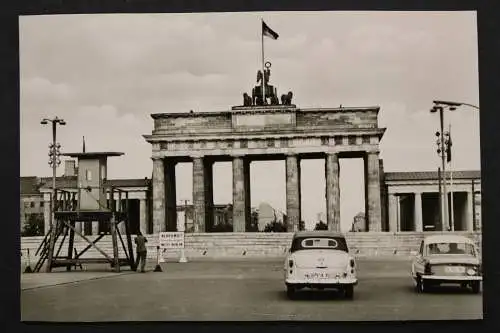 Berlin, Brandenburger Tor - 423830