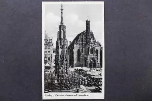 Nürnberg, der schöne Brunnen und Frauenkirche - 424269