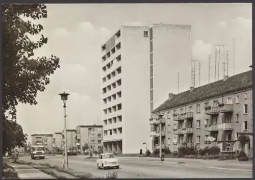 Weißenfels, Merseburger Straße mit Hochhaus - 404159