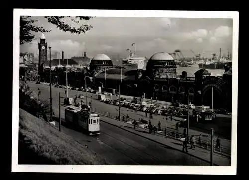 Hamburg, St. Pauli Landungsbrücken - 414780