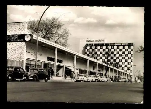 Berlin, Hiltoncolonnaden - 414553