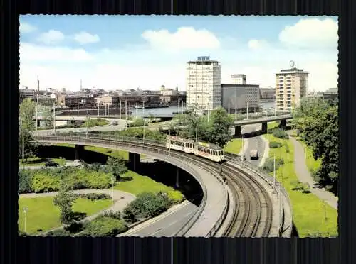 Mannheim, Auffahrt zur Rheinbrücke und Blick auf Hafen - 417850