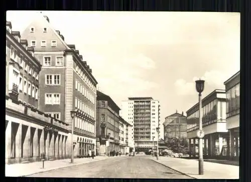 Karl-Marx-Stadt, Blick zum neuen Hochhaus Wilh.-Pieck-Straße - 418711