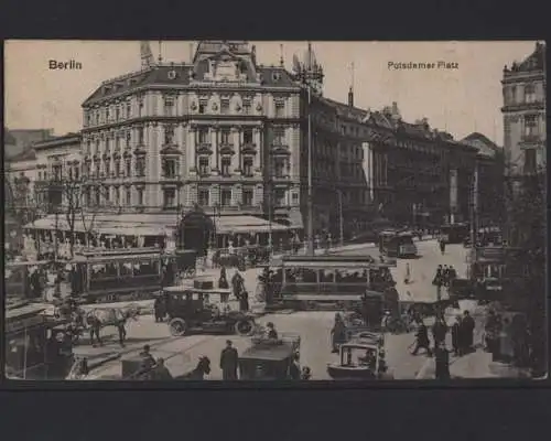 Berlin - Potsdamerplatz mit Autos, Straßenbahnen usw. - 400387