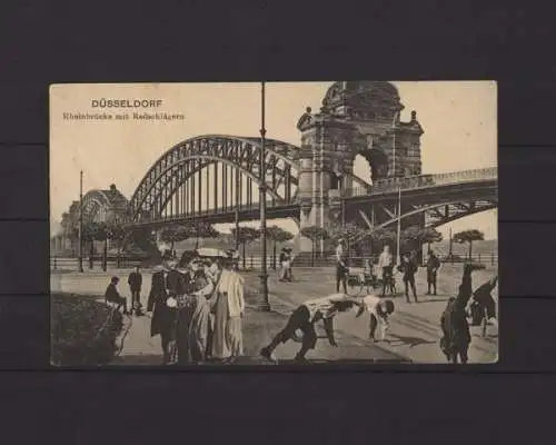 Düsseldorf - Rheinbrücke mit Radschlägern - 400211