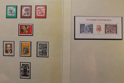 Österreich 1966-1978, postfrische Sammlung auf SAFE dual Blättern - 704313