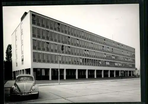 Winsen/Luhe, VW Käfer vor Kreishaus - 412764