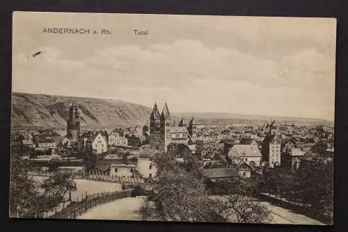 Andernach, am Rhein, Totalansicht, Kirche - 421903