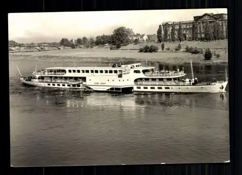 Dresden, Weiße Flotte, Luxusmotorschiff "Karl Marx" - 415561