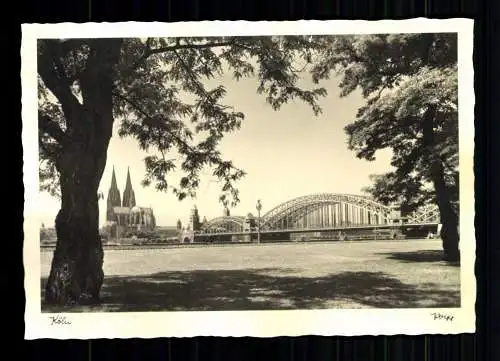 Köln, Hohenzollernbrücke - 415615