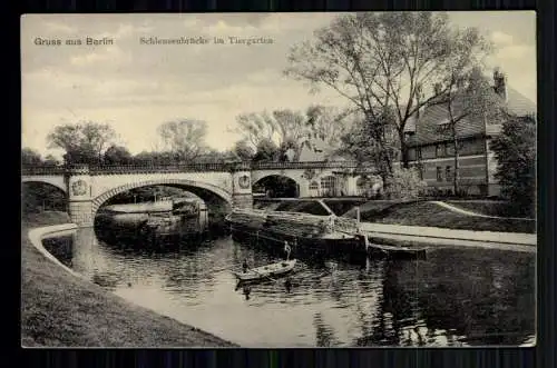 Berlin, Schleusenbrücke im Tiergarten - 416184