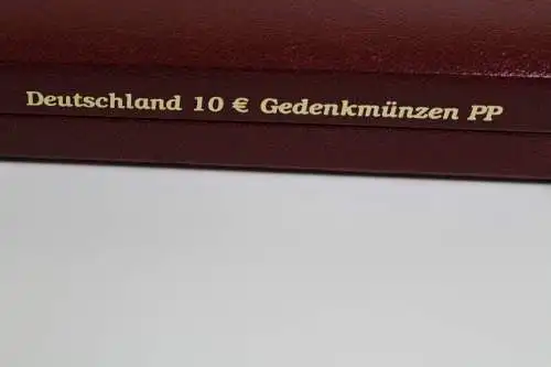 Kassette für 40 x 10 Euro Gedenkmünzen in PP, 2-lagige rote Kassette - 900910