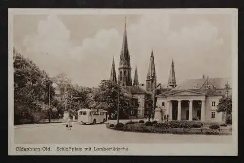 Oldenburg, Schloßplatz mit Lambertikirche - 424434