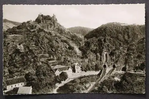 Altenahr, Blick auf Tunnel und Burgruine Are - 421743