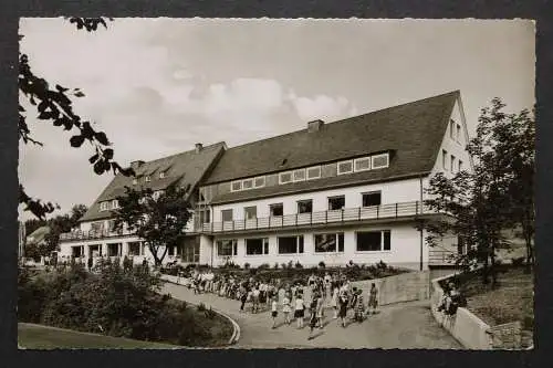 Winterberg-Astenberg, Kinder vor der Jugendherberge - 421469