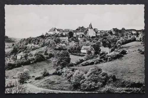 Kronenburg, Eifel, Blick zum Ort - 422589