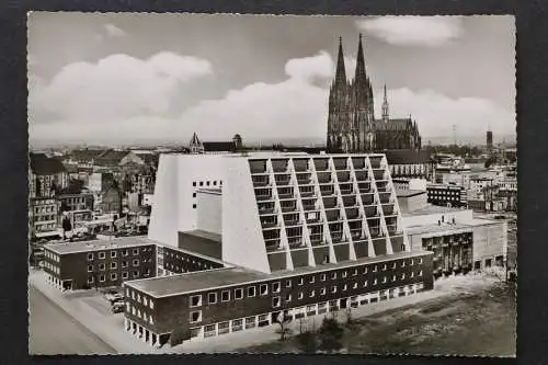 Köln, Neues Opernhaus mit Dom - 423440