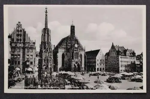 Nürnberg, Hauptmarkt, der schöne Brunnen und Frauenkirche - 424272