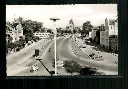 Hameln a. d. Weser, Blick zur neuen Weserbrücke mit Münster - 412625