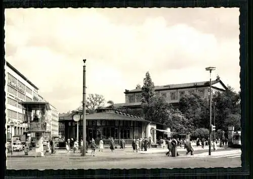 Hannover, Kröpcke mit Blick auf Opernhaus und Cafe. - 413217