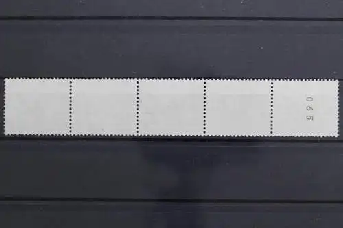 Berlin, MiNr. 832 R, Fünferstreifen, ZN 065, postfrisch - 640981
