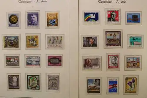 Österreich 1975-1989, postfrische Sammlung auf Leuchtturm Blättern - 704549