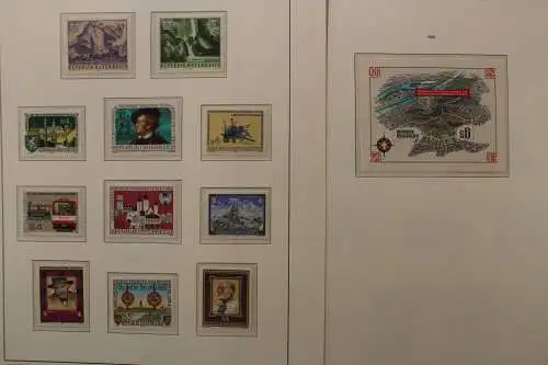 Österreich 1975-1989, postfrische Sammlung auf Leuchtturm Blättern - 704549