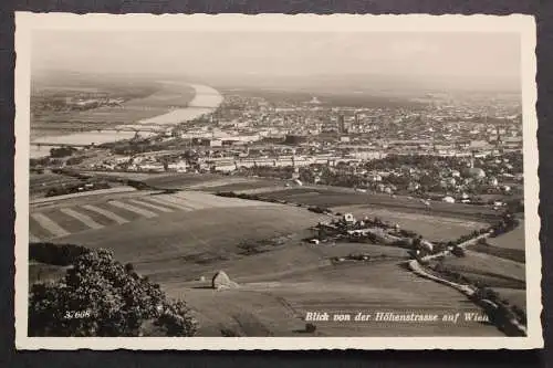 Wien, Blick von der Höhenstrasse auf die Stadt - 422038