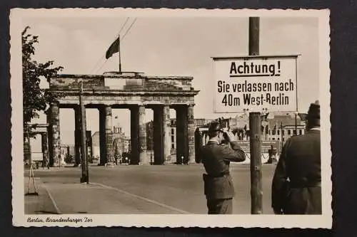 Berlin, Brandenburger Tor - 423818