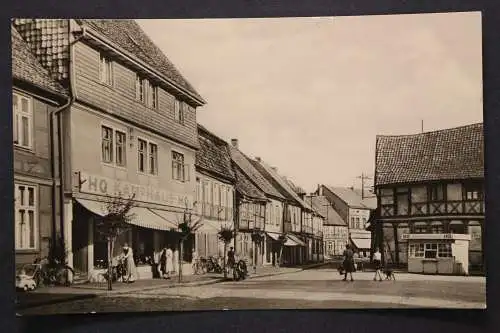 Oebisfelde, am Platz des Friedens, HO Kaufhaus - 423790