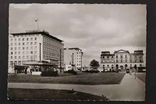 Bremen, Bahnhofsplatz mit Hotel Columbus u. Übersee-Museum - 424777