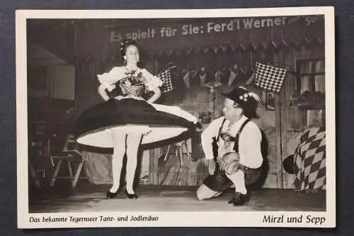 Tegernsee, das bekannte Tanz- und Jodlerduo Mirzl und Sepp - 425164