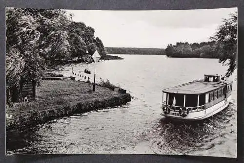 Zechlinerhütte OT v. Rheinsberg, Motorboot auf dem Schlabornsee - 425373