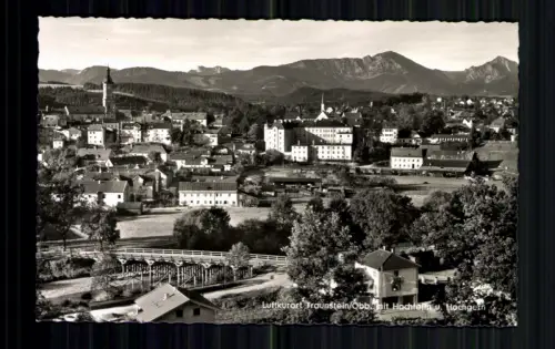 Traunstein / Obb., Ortsansicht mit Hochfelln und Hochgern - 416396