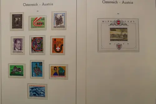 Österreich 1975-1989, postfrische Sammlung auf Leuchtturm Blättern - 704549