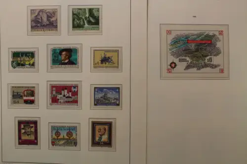 Österreich 1975-1989, postfrische Sammlung auf Leuchtturm Blättern - 704549