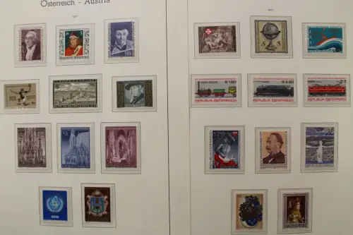 Österreich 1975-1989, postfrische Sammlung auf Leuchtturm Blättern - 704549