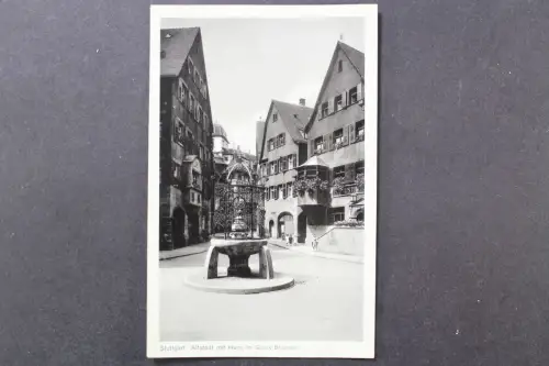Stuttgart, Altstadt mit Hans im Glück Brunnen - 425467