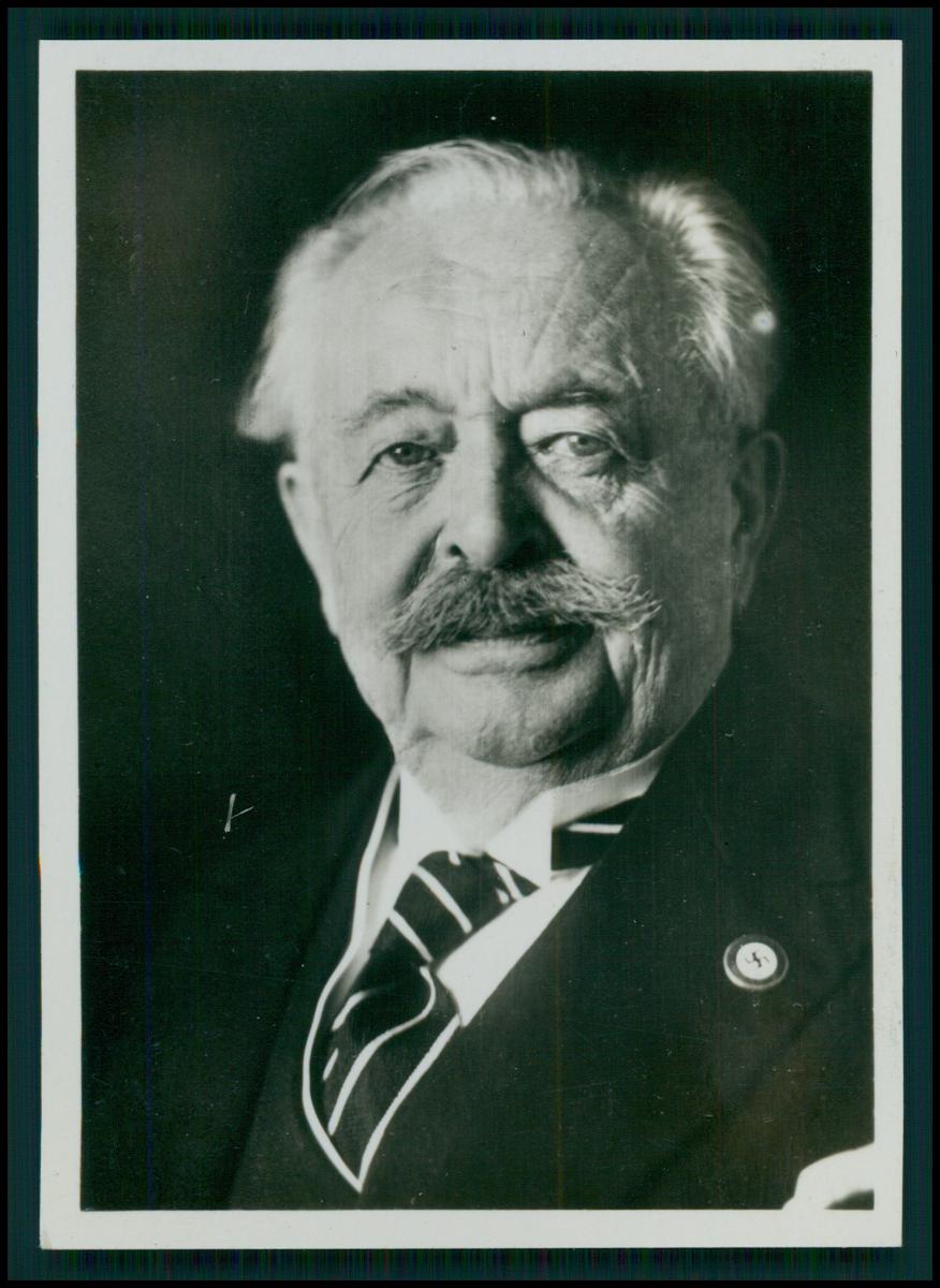 Karl Litzmann General a. D. Preußischer Staatsrat M. d. R. Portrait