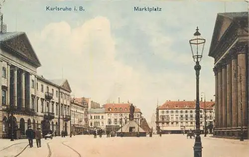 Ansichtskarte Karlsruhe Baden-Württemberg Marktplatz Feldpost versandt 1918