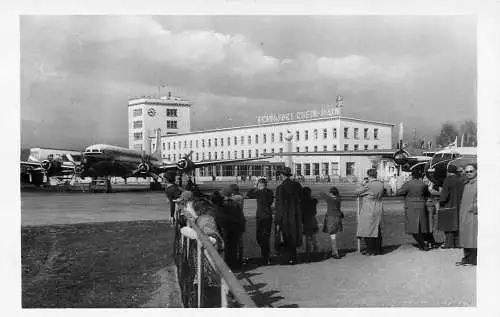 Ak, Flughafen Frankfurt/Main mit Flugzeugrampe, 1954