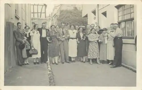 AK - Festliches Gruppenfoto nicht versandt