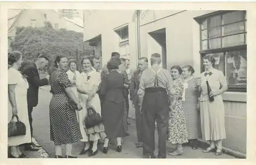 AK - Festliches Gruppenfoto nicht versandt