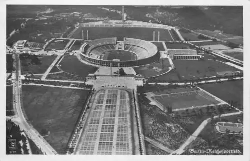 AK - Berlin Reichssportfeld versandt 1950 Stadion